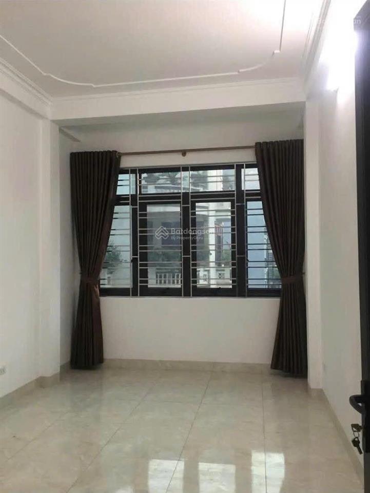 Hàng hiếm, cho thuê gấp nhà phân lô ô tô tránh phố hà cầu, hà đông, 50m, nhà riêng 4 tầng, giá 13tr