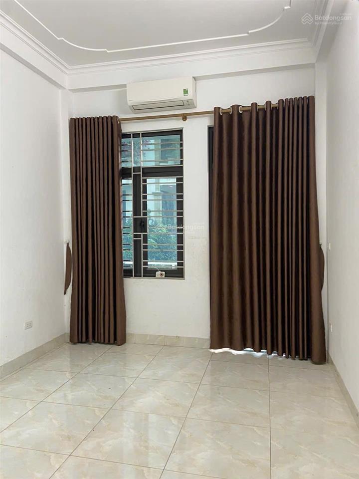 Hàng hiếm, cho thuê gấp nhà phân lô ô tô tránh phố hà cầu, hà đông, 50m, nhà riêng 4 tầng, giá 13tr