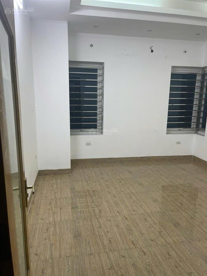 Cho thuê liền kề kđt văn phú  hà đông  70m2 4 tầng  nhà hoàn thiện cơ bản  chỉ 17 triệu/tháng