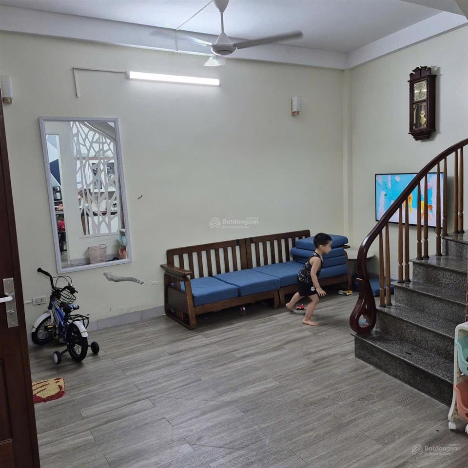 Cho thuê nhà riêng sát phố, 34m2, 4pn, 3wc tại văn quán, hà đông, 11 triệu, full đồ, ở ngay