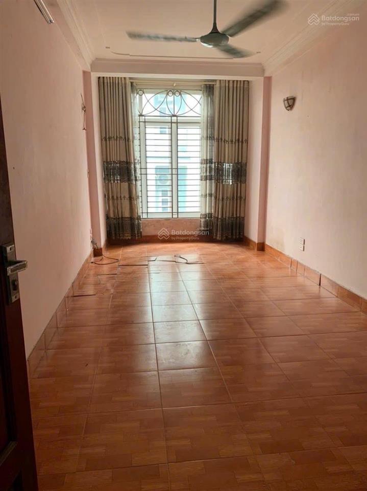 Cho thuê gấp nhà ô tô tránh 40m2, 6 tầng, vỉa hè, sát phố tại khu đô thị mới văn quán, hà đông