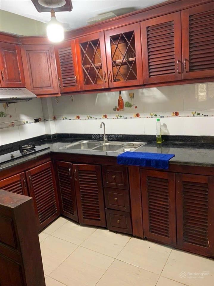 Cho thuê gấp nhà ô tô tránh 40m2, 6 tầng, vỉa hè, sát phố tại khu đô thị mới văn quán, hà đông