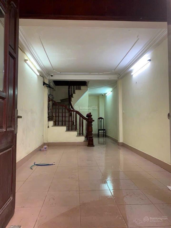 Cho thuê gấp nhà ô tô tránh 40m2, 6 tầng, vỉa hè, sát phố tại khu đô thị mới văn quán, hà đông