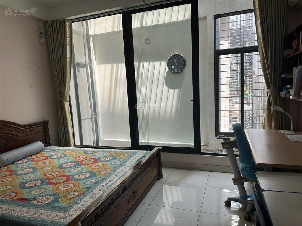 Cho thuê nhà liền kề mặt phố nguyễn sơn hà kđt văn quán, hà đông, 80m2, full nội thất, giá 25tr