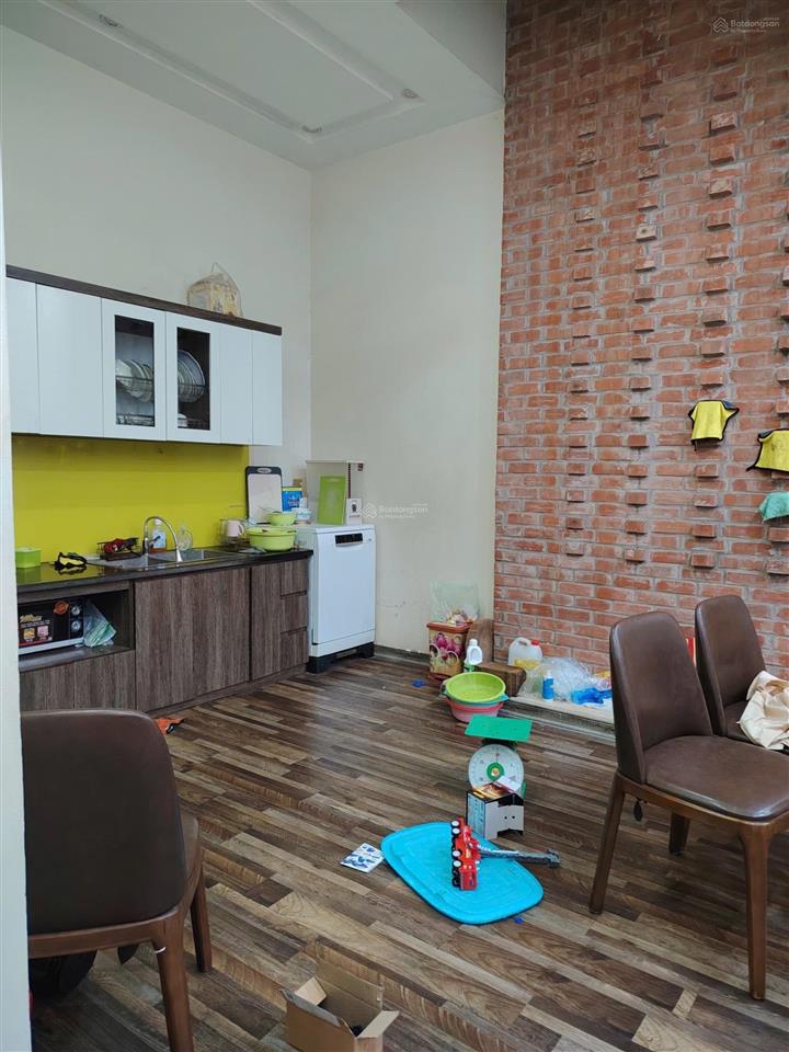 Cho thuê gấp nhà kđt văn phú, hà đông, 70m2, sát victoria, full nội thất, sát phố, giá 12,5tr