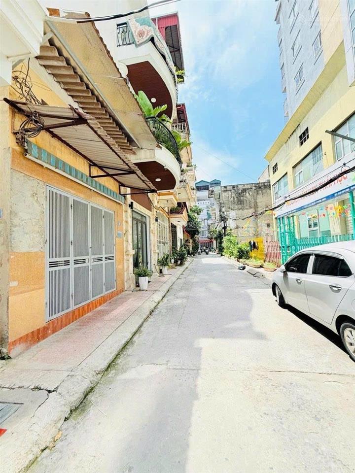 Cho thuê nhà nguyên căn phan chu trinh, hà đông, 45m2, 4pn, ô tô vào nhà, full đồ, chỉ 11 tr/tháng