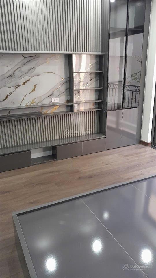 Cho thuê gấp nhà 5 tầng  phố lụa vạn phúc hà đông  34m2, 5 tầng full đồ  giá 12,5tr/tháng