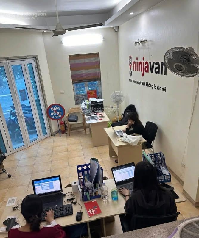 Cho thuê căn góc vip đẹp kđt văn quán, hà đông, 75m2, 5 tầng, vỉa hè, ô tô tránh, giá rẻ