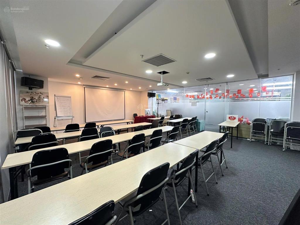 Cho thuê sàn văn phòng adi building ,vạn phúc, hà đông , 190m , 4050 nhân sự , 45tr/tháng