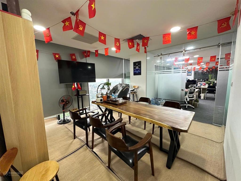 Cho thuê sàn văn phòng adi building ,vạn phúc, hà đông , 190m , 4050 nhân sự , 45tr/tháng