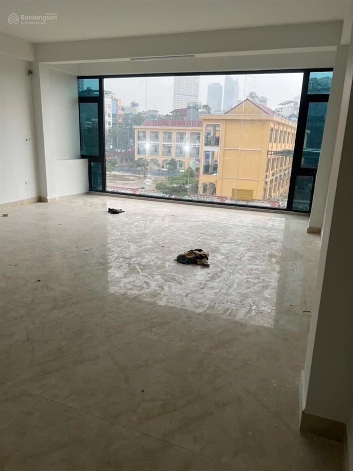Cho thuê nhà mặt phố kinh doanh vũ trọng khánh, hà đông  5 tầng mt 6m vỉa hè  giá 35tr/tháng