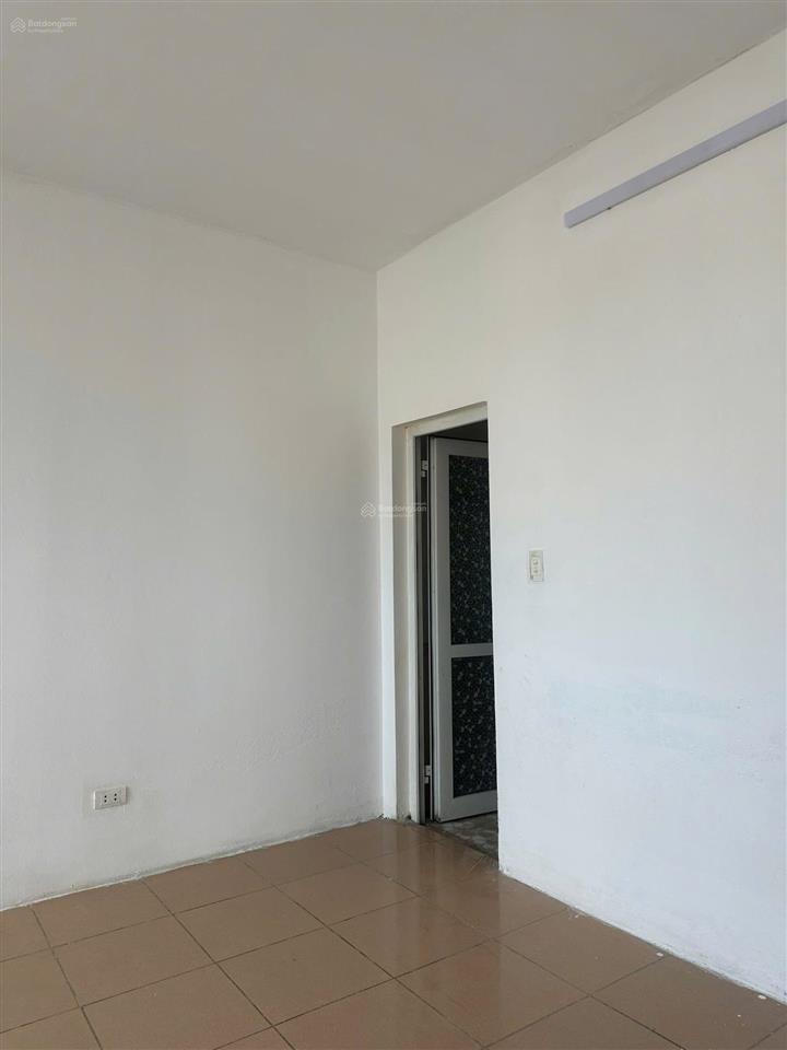 Cho thuê gấp cc thủy lợi, lê trọng tấn, hà đông, 128m2, 3 phòng, 2 wc, văn phòng, giá 9tr/tháng