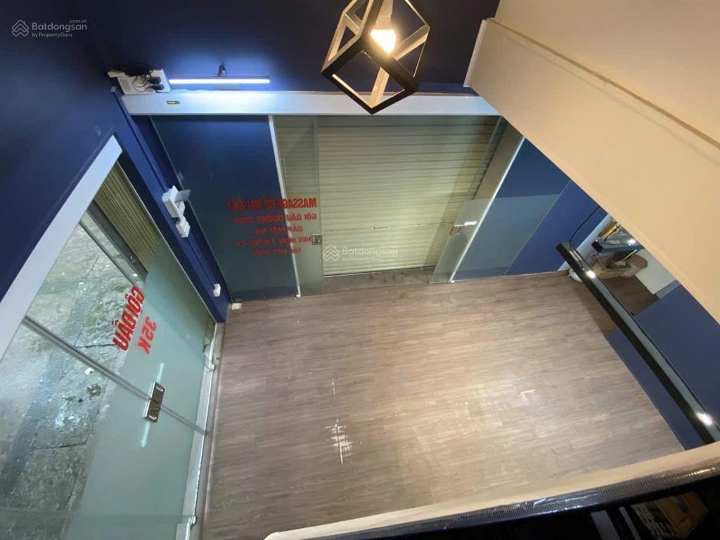 Nhà góc 2 mặt tiền sát ga la khê hà đông ,25m + gác lửng , ô tô tránh , chỉ 6 triệu/tháng