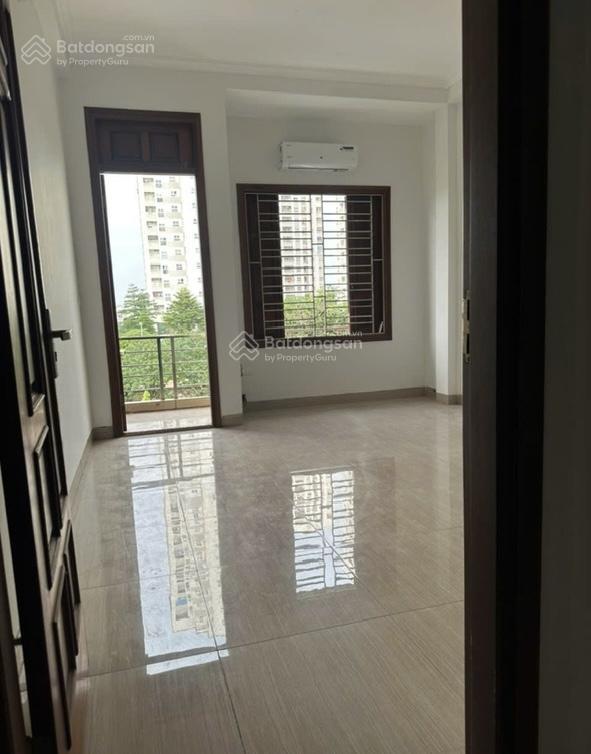 Cho thuê nguyên căn phân lô vỉa hè, mậu lương kiến hưng, hà đông, 50m2, 4 tầng, chỉ 10 triệu/tháng
