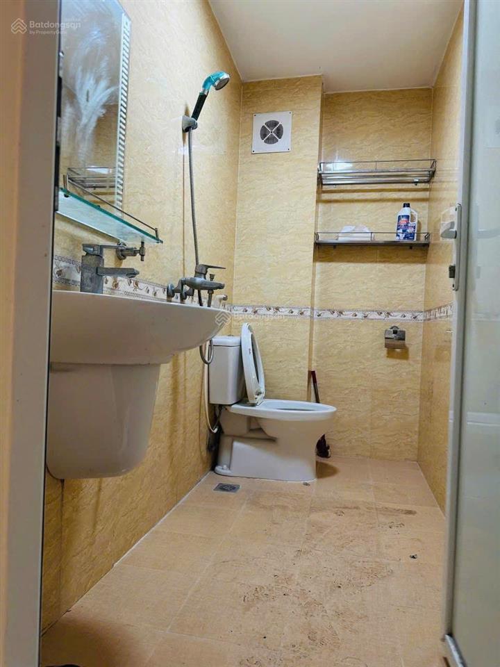 Cho thuê nhà phân lô la khê  hà đông  4 tầng ô tô tránh vỉa hè rộng chỉ 12,5 triệu/tháng