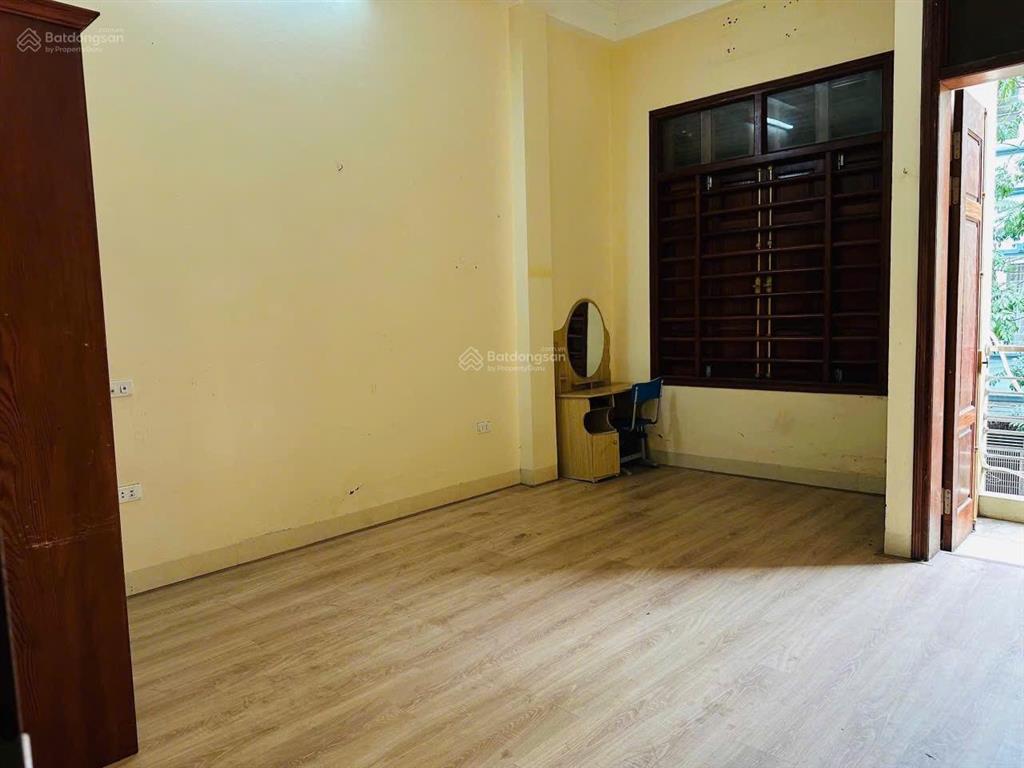 Cho thuê nhà phân lô la khê  hà đông  4 tầng ô tô tránh vỉa hè rộng chỉ 12,5 triệu/tháng