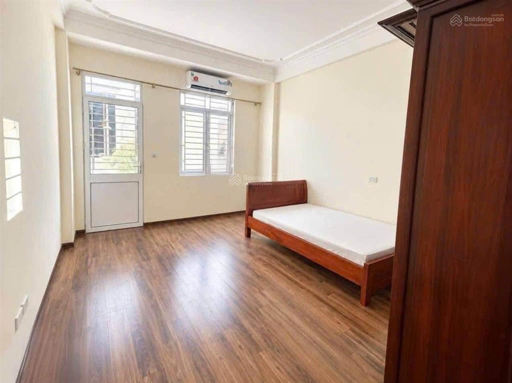 Cho thuê nhà nguyên căn phố lụa vạn phúc, hà đông, sát phố, 4 tầng full đồ chỉ 11 triệu/tháng