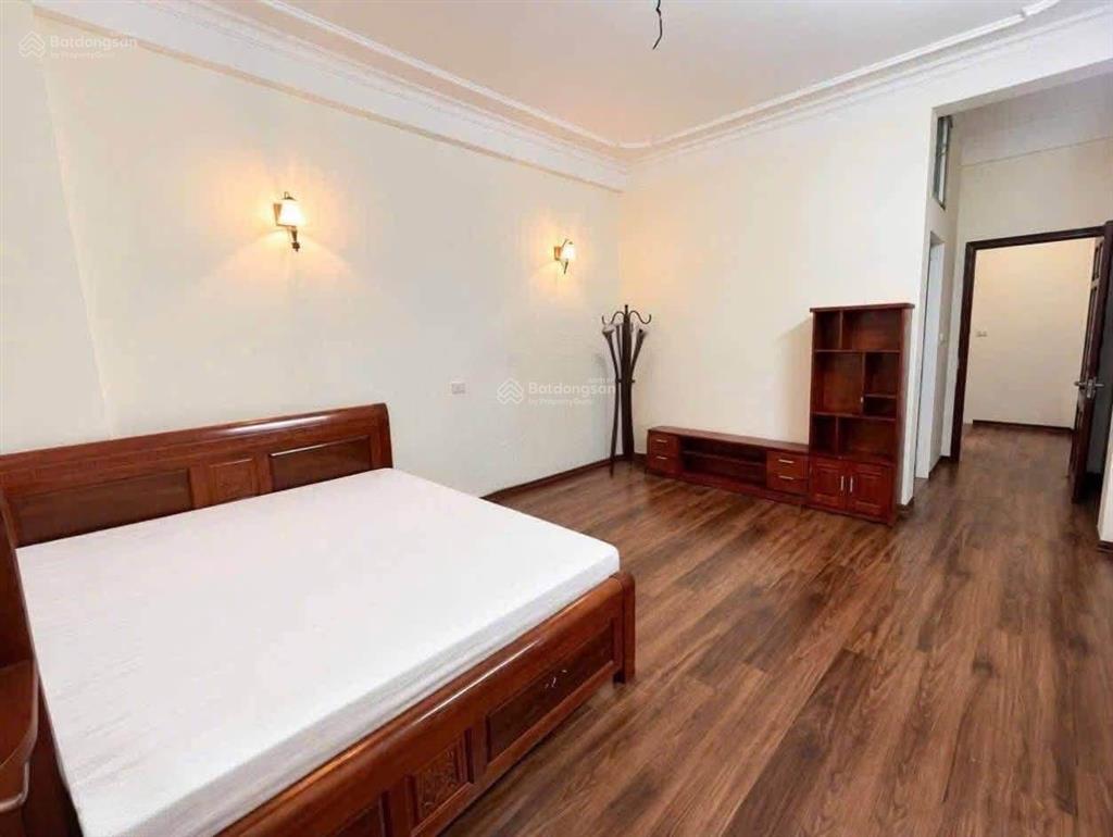 Cho thuê nhà nguyên căn phố lụa vạn phúc, hà đông, sát phố, 4 tầng full đồ chỉ 11 triệu/tháng