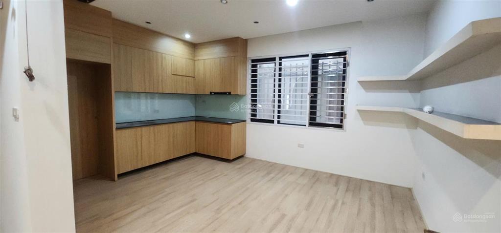 Cho thuê liền kề kđt văn khê, hà đông, 83m, 5 tầng, nhà đẹp, giá 22tr/tháng