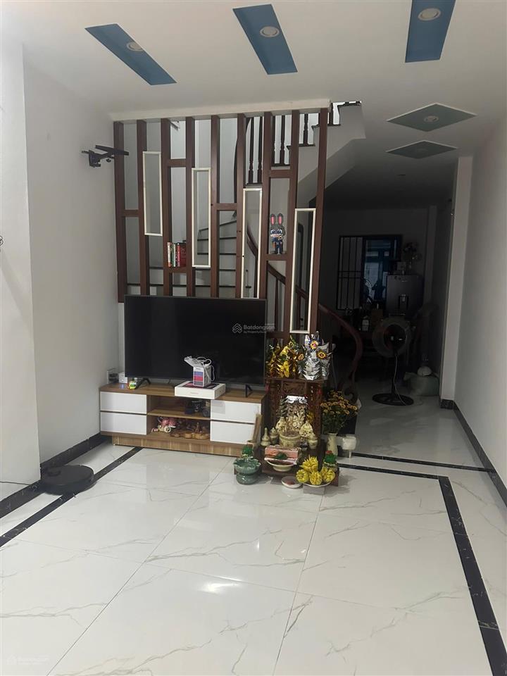 Cho thuê nhà nguyên căn đa sỹ hà đông, 40m, 4 tầng, 4 phòng ngủ, nhà mới đẹp, 11tr/tháng
