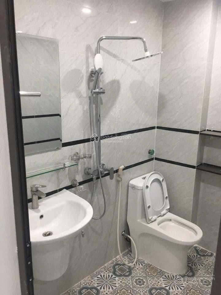 Cho thuê nhà nguyên căn đa sỹ hà đông, 40m, 4 tầng, 4 phòng ngủ, nhà mới đẹp, 11tr/tháng