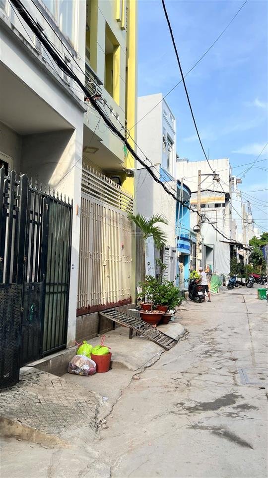 Nhà 2 lầu+st, khu phân lô vuông vức, 2 mặt tiền đều là hẻm 6m, hẻm 173 adv, sát võ văn kiệt, an lạc