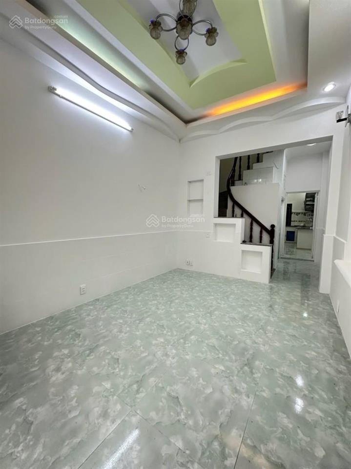 43m2 3 tầng 4pnở ngaysàn btctsổ vuônghoàn côngkhông lộ giớihẻm 3m5ngay dự án rạch xuyên tâm