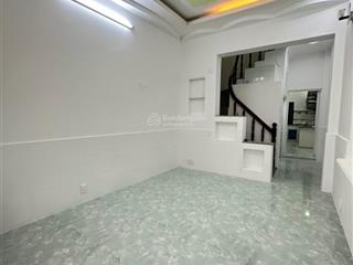 43m2 3 tầng 4pnở ngaysàn btctsổ vuônghoàn côngkhông lộ giớihẻm 3m5ngay dự án rạch xuyên tâm