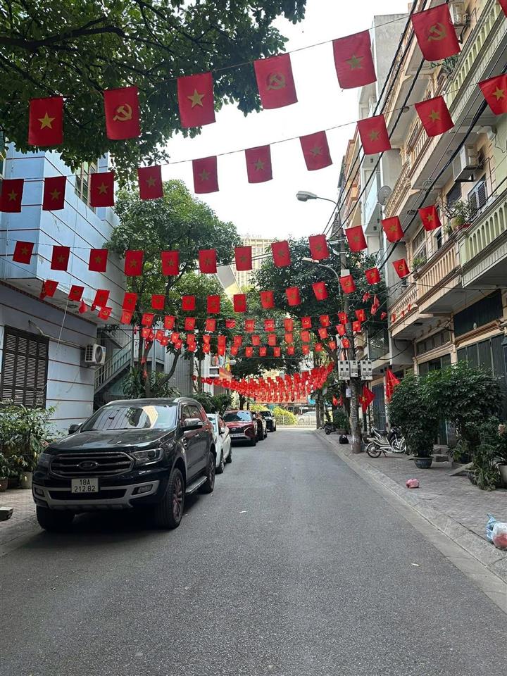 Bán nhà phân lô mạc thái tổ ,yên hòa ,cầu giấy 7 tầng , 60m2 , thang máy ô tô ,  0962 039 ***