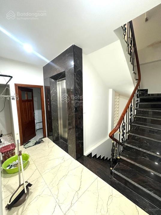 Bán nhà phân lô ,đỗ quang,trung hòa ,kinh doanh ,có vỉa hè ,60m2 ,thang máy ,ôtô tránh,0962 039 ***