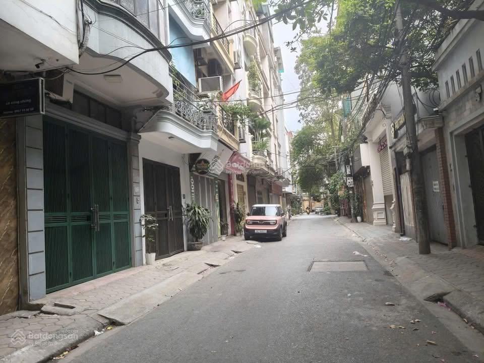 Bán nhà phân lô ngụy như kon tum nhân chính , thanh xuân ,40m2 ,5 tầng ,3,6mt ,20ty8  0962 039 ***