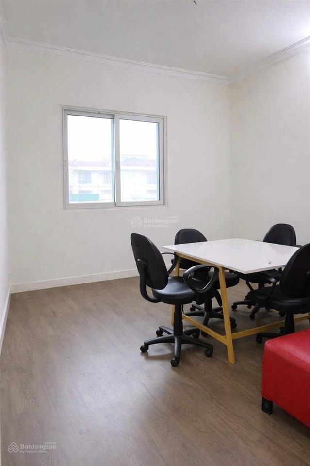 Bán căn hộ 17t5 hoàng đạo thuý , cầu giấy , 151m , 3 ngủ , 3vs , 65tr/m2 ,  0962 039 ***
