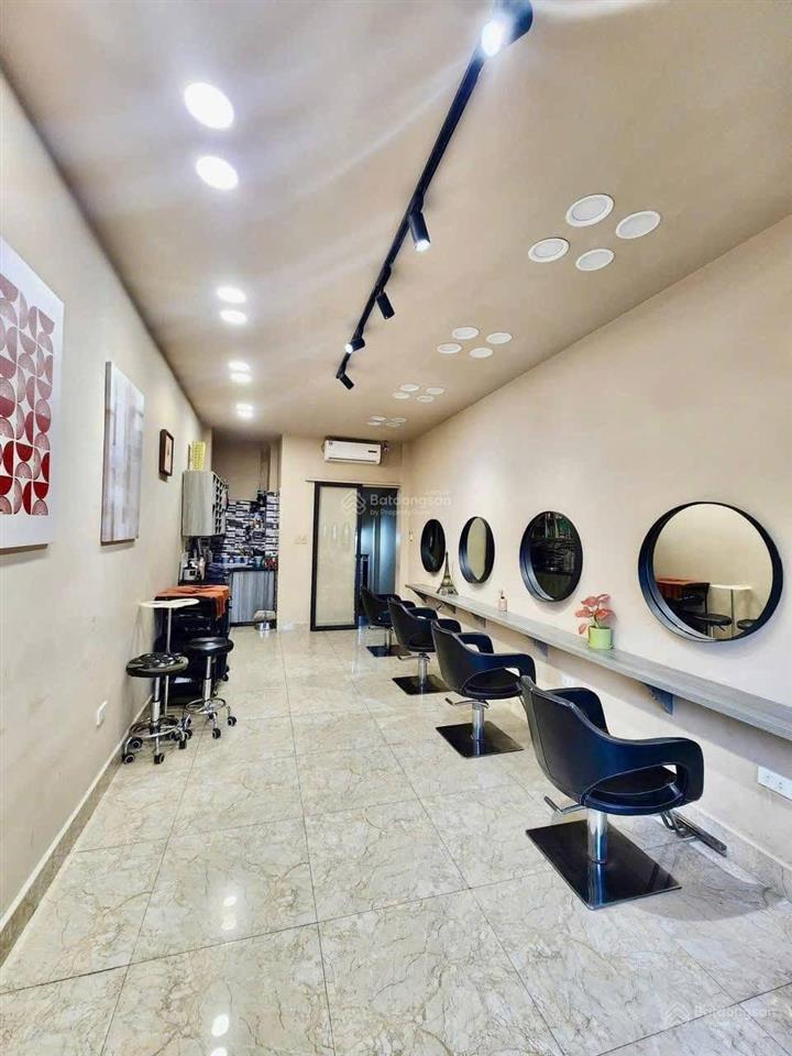 Bán mặt phố giảng võ , kinh doanh 30m2 , 5 tầng , 3.2mt , 16ty5  0962 039 ***