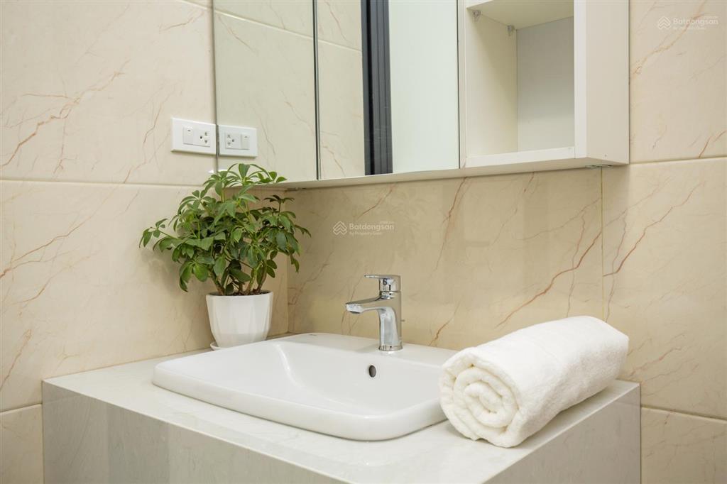 Cho thuê căn hộ dịch vụ 47 linh lang nội thất mới, view siêu đẹp