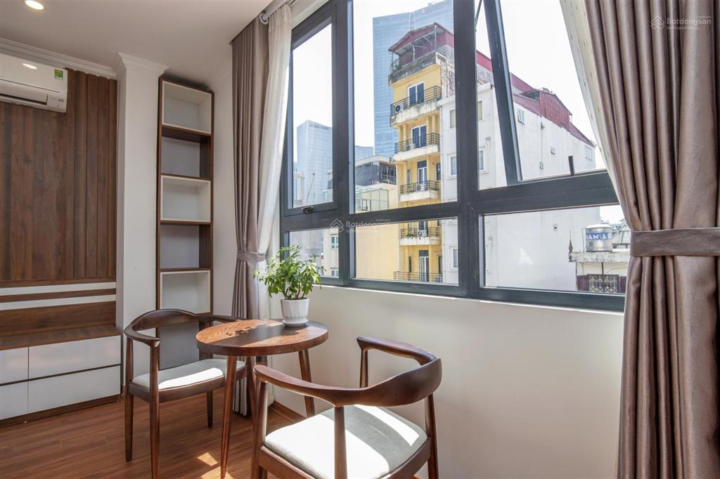 Cho thuê căn hộ dịch vụ 47 linh lang nội thất mới, view siêu đẹp