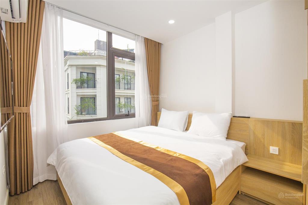 Cho thuê căn hộ dịch vụ 81 linh lang, nội thất mới, view siêu đẹp