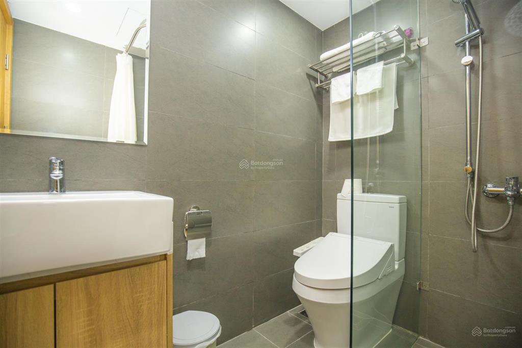 Cho thuê căn hộ dịch vụ 81 linh lang, nội thất mới, view siêu đẹp