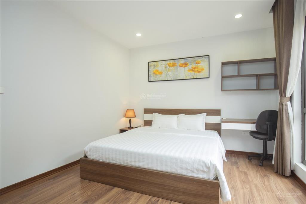 Cho thuê căn hộ dịch vụ 1pn đào tấn, ba đình full nội thất mới 100%, view cực đẹp
