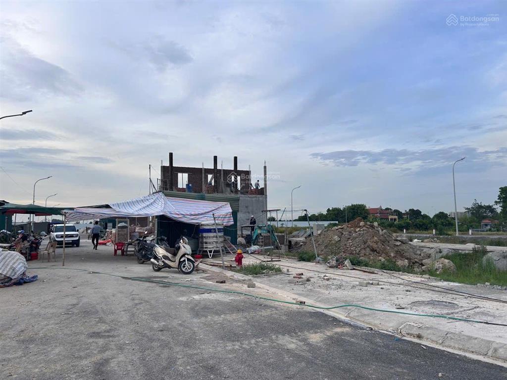 Lô đất đẹp 2 mặt thoáng cạnh dự án sun urban, dt 40m2, sổ đỏ chính chủ