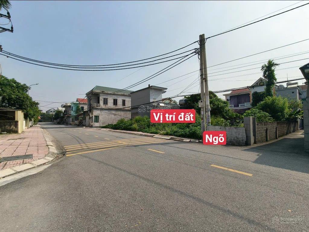 Chính chủ gửi bán lô đất đẹp, giá cực tốt, xung quanh nhiều trường học,  0978 721 ***