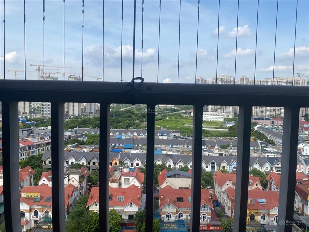 Chính chủ bán căn hộ 3pn gemek 1 giá chỉ hơn 3 tỉ