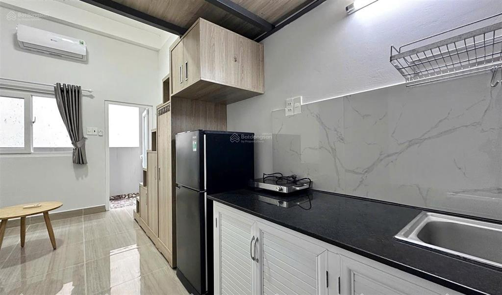 Nhượng lại phòng thuê nửa cọc có tl, cọc 7tr, hđt 3/2027, đầy đủ nội thất, có ban công