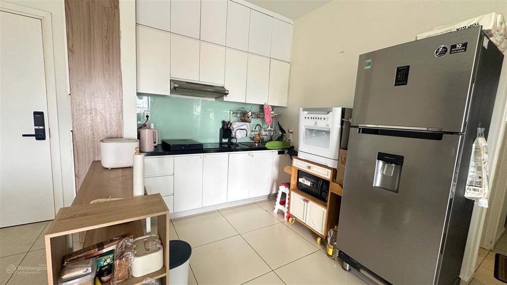 Cho thuê căn hausneo 1+ full nội thất lầu 3a block a giá thỏa thuận nhà sạch đẹp