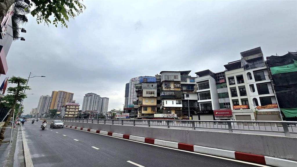 Bán nhà mặt đường vành đai 2,5 6 tầng thang máy dt 113m2 2 mặt thoáng, giá cực tốt 398tr/m2