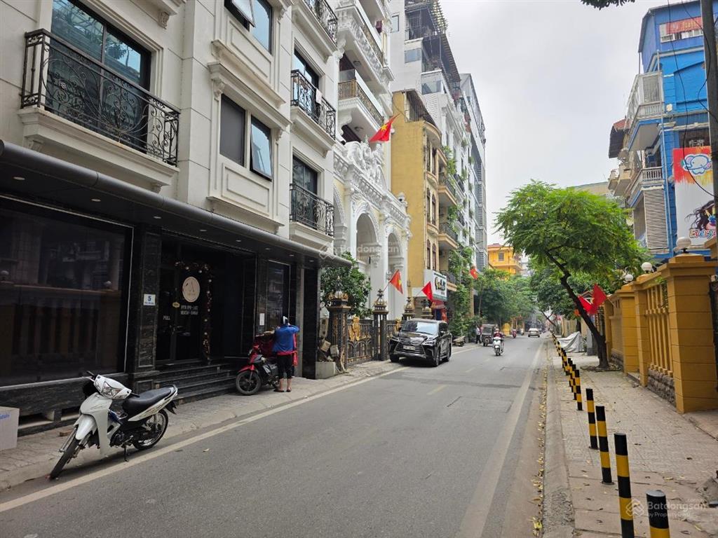 Toà nhà mặt phố 7 tầng dt105m2 thông sàn mặt tiền rộng, đầy đủ pháp lý, giá đầu tư
