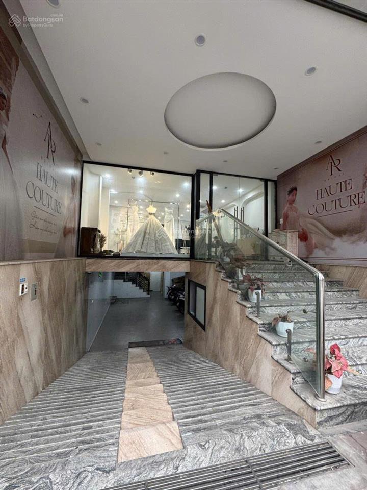 Thanh xuâncần bán tòa building mặt phố 120m2 9 tầng có hầm mới tinh đầy đủ gpxd hoàn công pccc