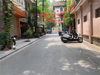 Nhà đẹp hoàng cầu gần quận uỷ đống đa phân lô vỉa hè 90m2 mt gần 10m nhà đẹp ở ngay 51,5 tỷ