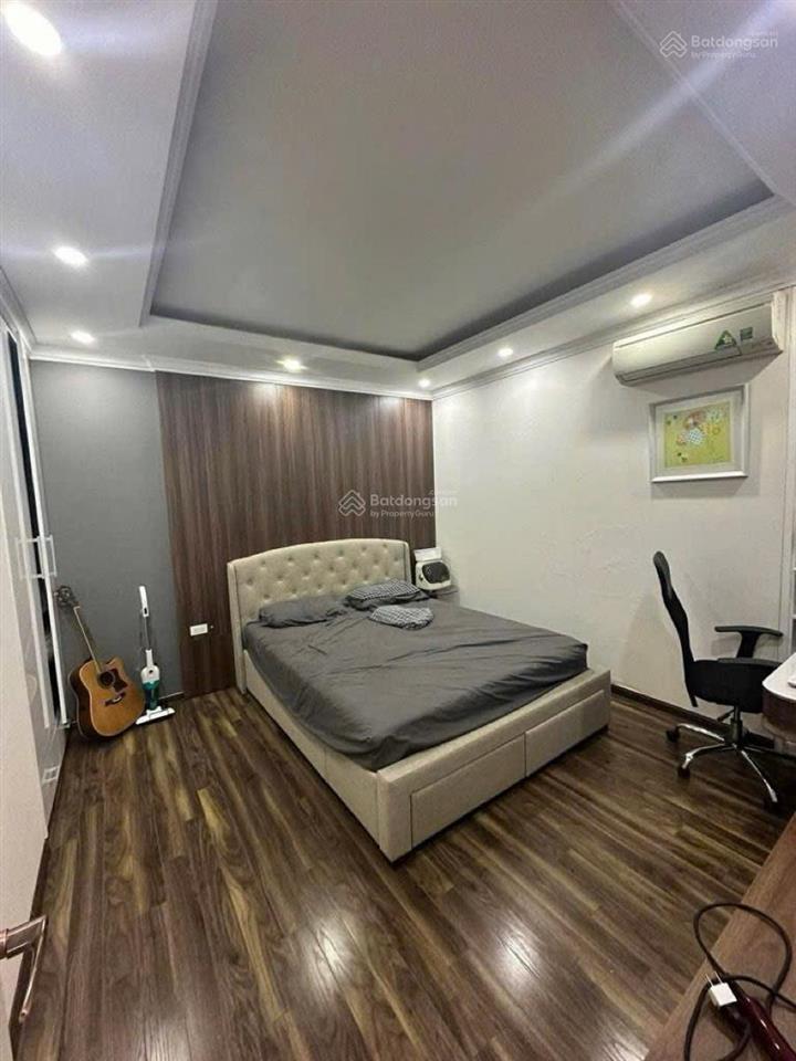 Biệt thự hồ tây ngõ to ô tô tránh mặt tiền 10m 20m ra tới mặt hồ