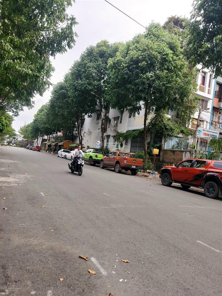 Bán nhà ngang to 5m có thang 3 bước ra mt phan văn trị ngay emart gò vấp giáp bình thạnh hơn 16t