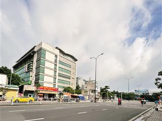 Bán khách sạn hạng sang chdv siêu vip nhà 2 mt phố dương quảng hàm 7tag ngang 7m dthu 2ty, 38ty tl